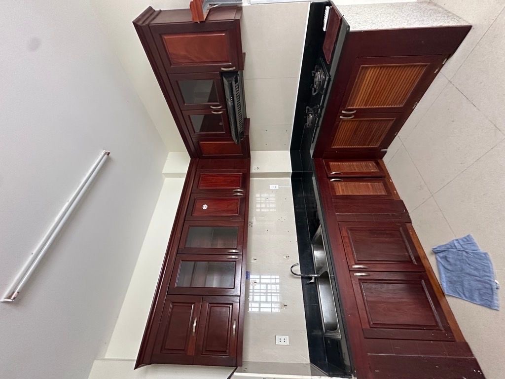 LUỸ BÁN BÍCH - 60M2 - 4 tầng kiên cố - đường 10Mcho thuê 15tr/tháng Lô góc không lộ giới