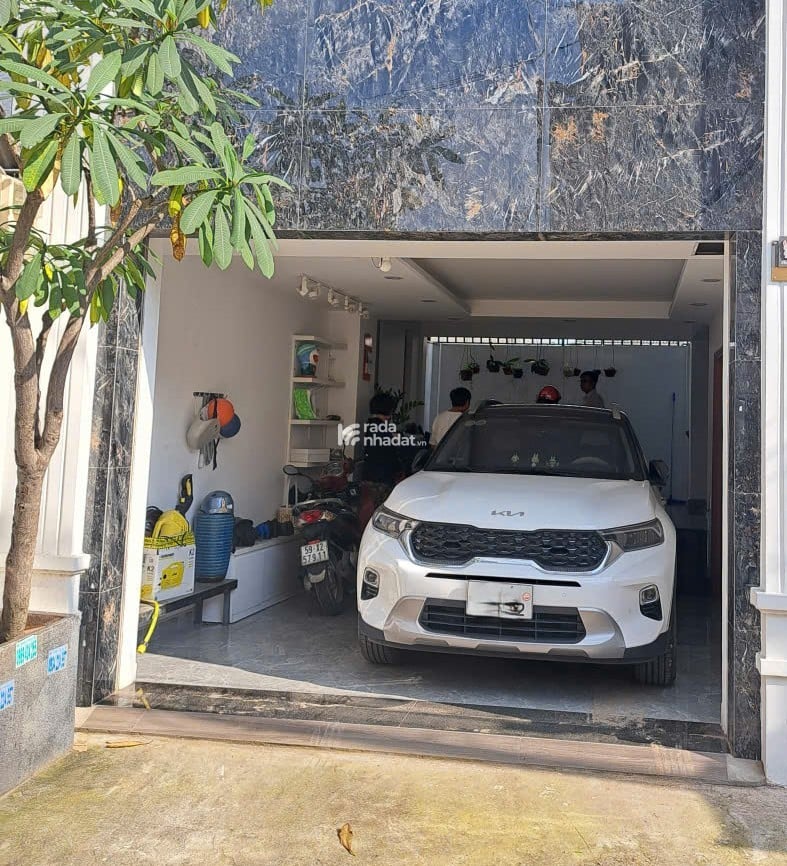 NHÀ MỚI ĐẸP Ở NGAY, HẺM NHỰA 5m THÔNG, 4 TẦNG GẦN BV THỦ ĐỨC, 8X10 CHỈ 8,2 TỶ.