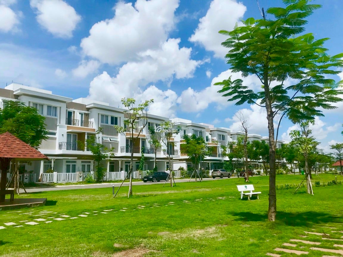 Nhà phố Lovera park thô và hoàn thiện 5x15m, 5x16m, 7x15m ..và căn góc. Giá chỉ từ 6.7 tỷ - SHR