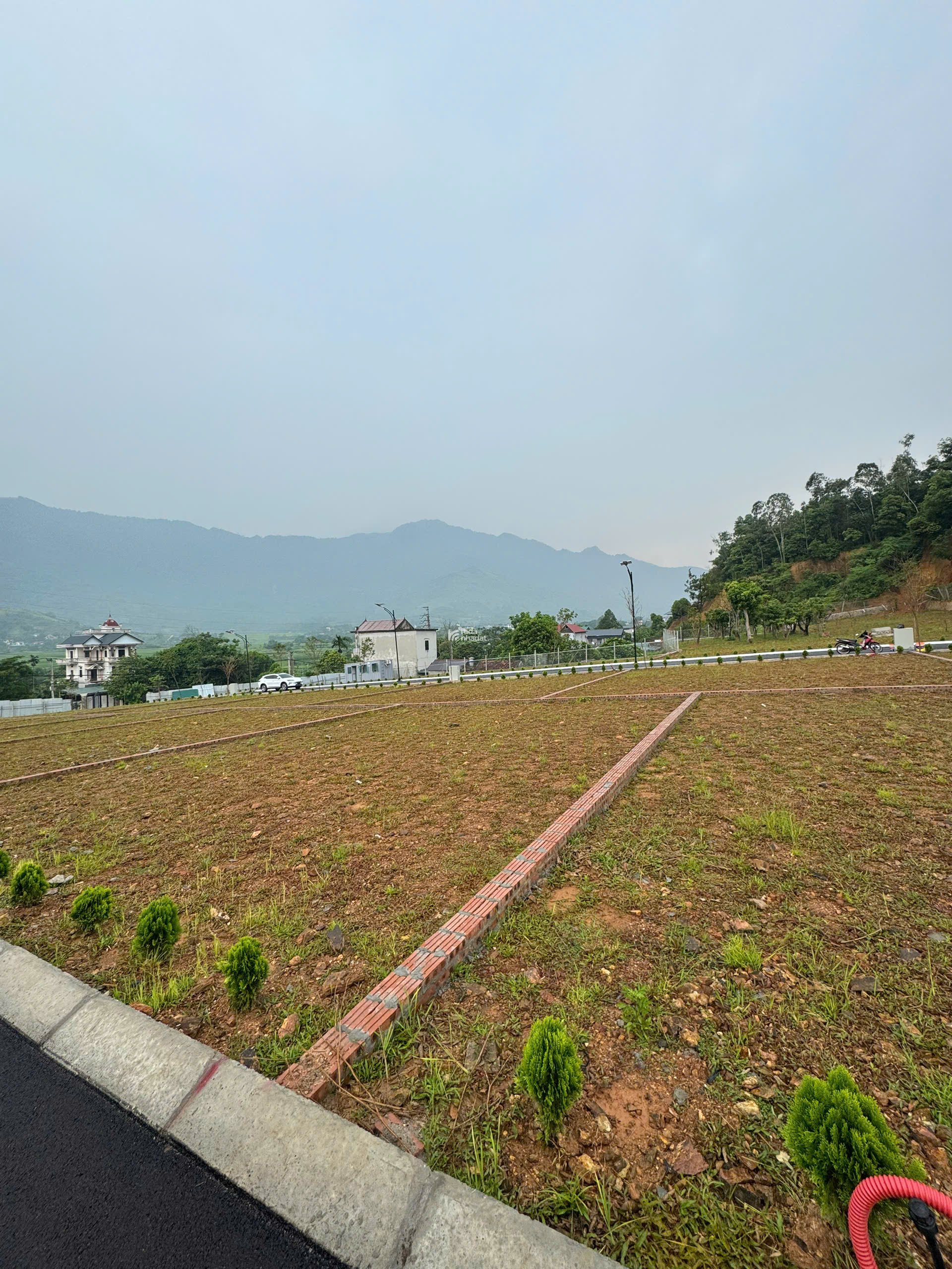 BÁN LÔ ĐẤT ĐẸP TẠI TIẾN XUÂN  150m2   GIÁ CHỈ 4 TỶ 