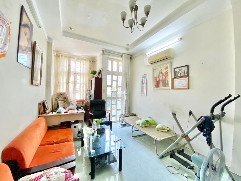 HẺM THÔNG ÔNG ÍCH KHIÊM - QUẬN 11 - VỊ TRÍ ĐẸP - 4PN Ở NGAY - 70M2 - HẺM YÊN TỈNH - NỞ HẬU - 6,6 tỷ