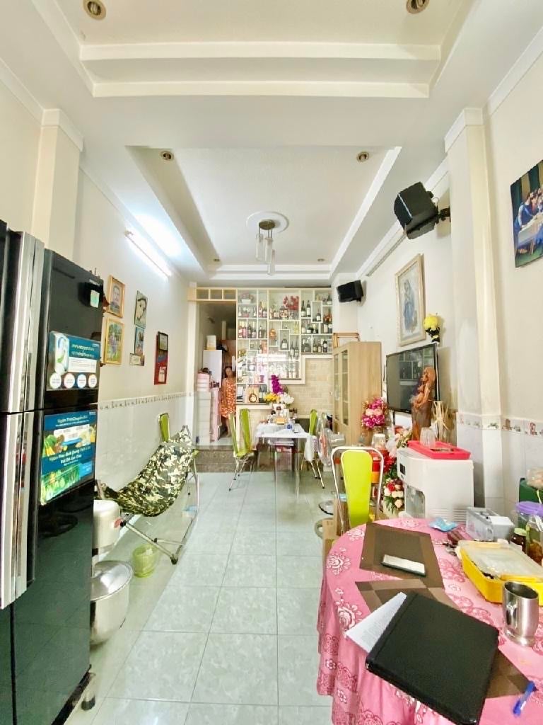 HẺM THÔNG ÔNG ÍCH KHIÊM - QUẬN 11 - VỊ TRÍ ĐẸP - 4PN Ở NGAY - 70M2 - HẺM YÊN TỈNH - NỞ HẬU - 6,6 tỷ