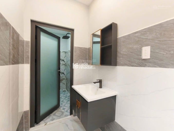 KẸT TIỀN! BÁN NHÀ ĐẸP NGUYỄN THỊ TẦN, PHƯỜNG RẠCH ÔNG, QUẬN 8, 99m2, 3PN 3WC, hẻm 5m, GIÁ CHỈ 5tỷ99