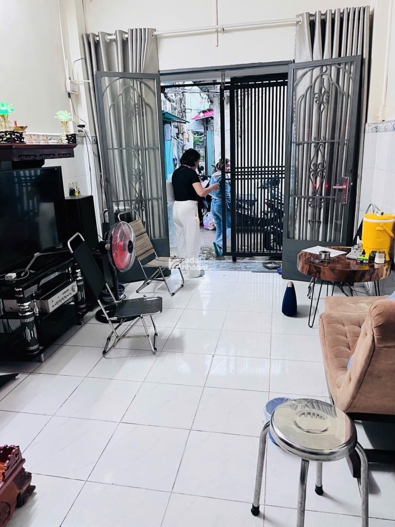 HOT HOT 1 CĂN DUY NHẤT ĐƯỜNG BÃI SẬY CÁCH 10M RA MẶT TIỀN , CĂN GÓC SHR HOÀN CÔNG ĐỦ .