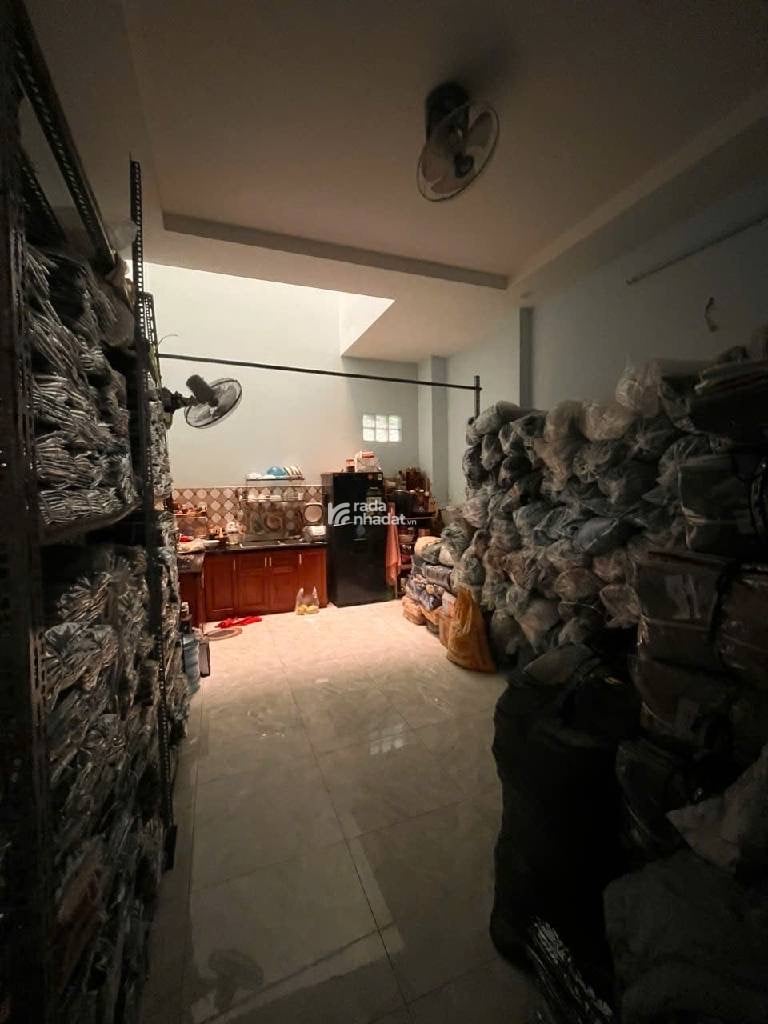 Bán nhà đường tân kỳ tân quý gần kênh tham lương