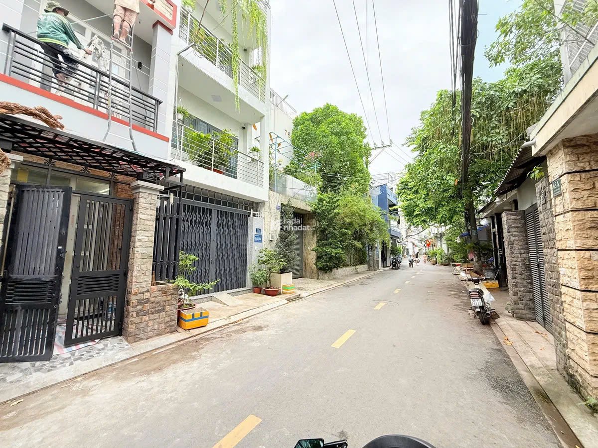 MT Cao Văn Ngọc, 65m2, 3PN, nhà đẹp ở ngay, chỉ 7.8 tỷ TL