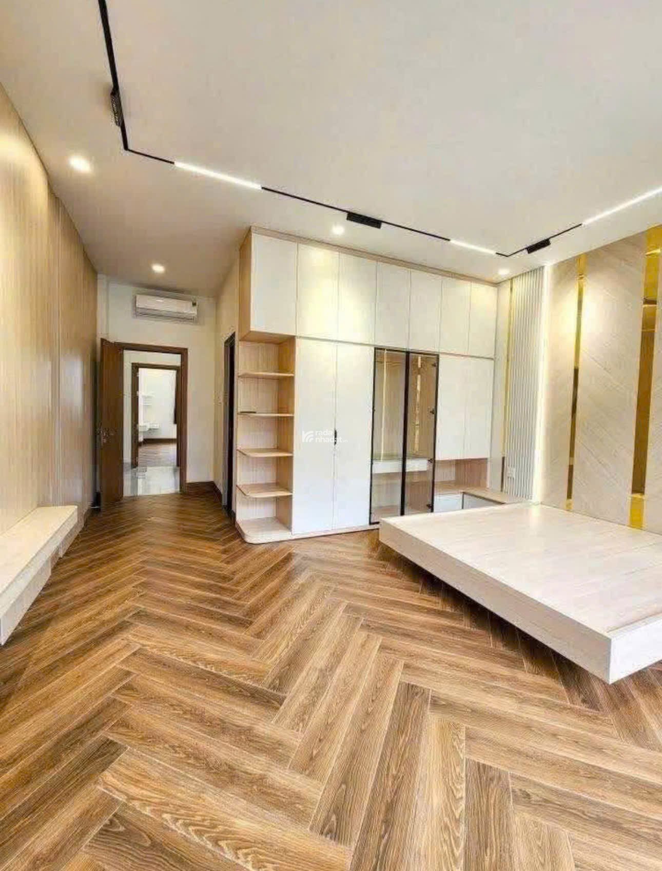 Căn nhà 2 tầng, 54m2 ngay Hồng Hà, Tân Bình. Giá 4 Tỷ 590. SHR, Hẻm 5m, full nội thất