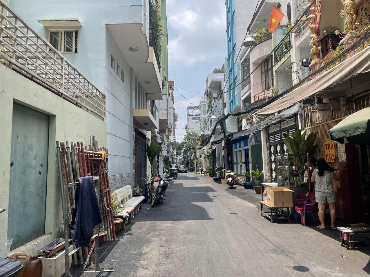 Nhà phố Quận 3, Hẻm ô tô 6m, Ngang 5,25m hiếm có, Giá chỉ 17,5 tỷ!