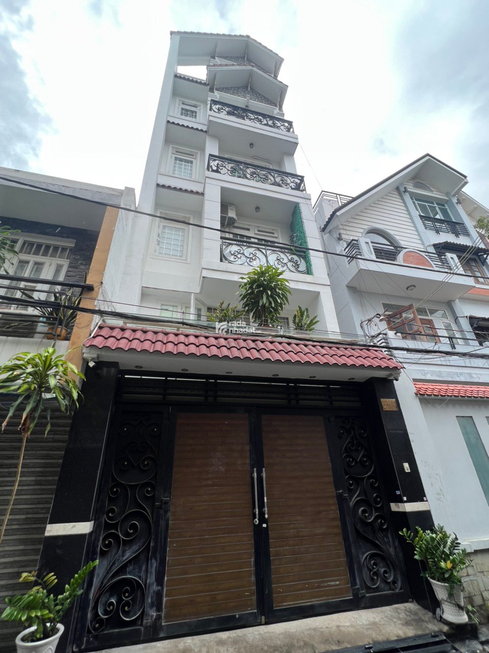 Bán nhà hẻm Xe Hơi 8m Nguyễn Thiện Thuật, P.3 Q.3. DT: 4x17.5m 4 lầu Giá: 20.5 tỷ TL