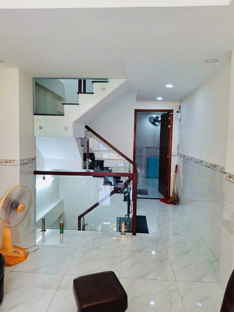 Bán nhà hẻm Xe Hơi 8m Nguyễn Thiện Thuật, P.3 Q.3. DT: 4x17.5m 4 lầu Giá: 20.5 tỷ TL