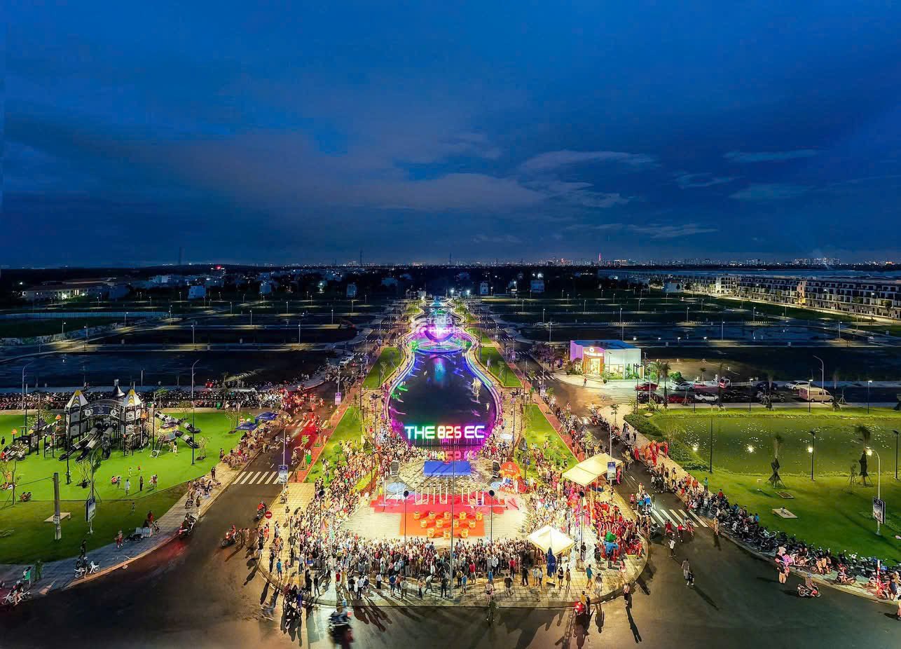 CÂU CHUYỆN VỀ MỘT QUYẾT ĐỊNH ĐẦU TƯ DỰ ÁN THE 826 EC