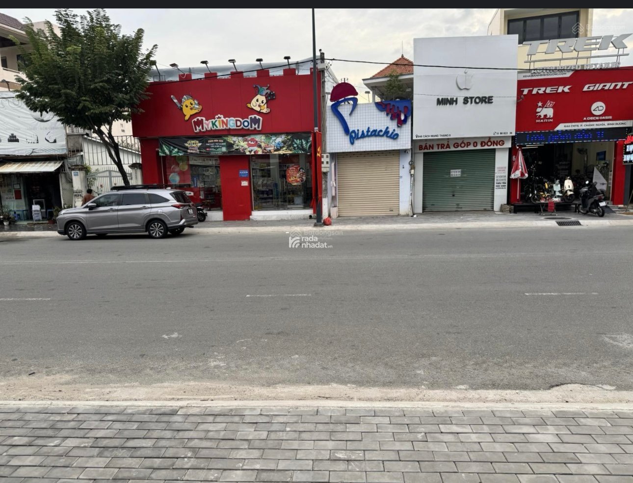 Chính chủ cần bán đất mặt tiền đường CMT8