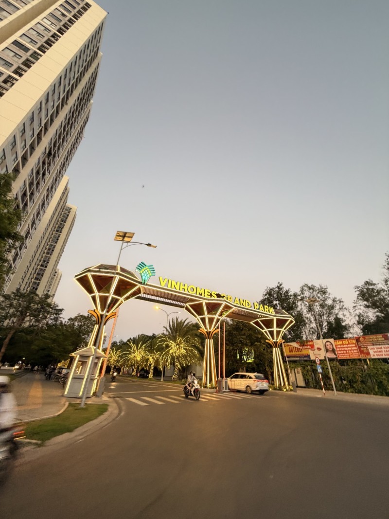 Đất Nền 112m2 Đối Diện Vinhomes Quận 9 - Ngang 5m Cực Đẹp - Giá 5.X Tỷ
