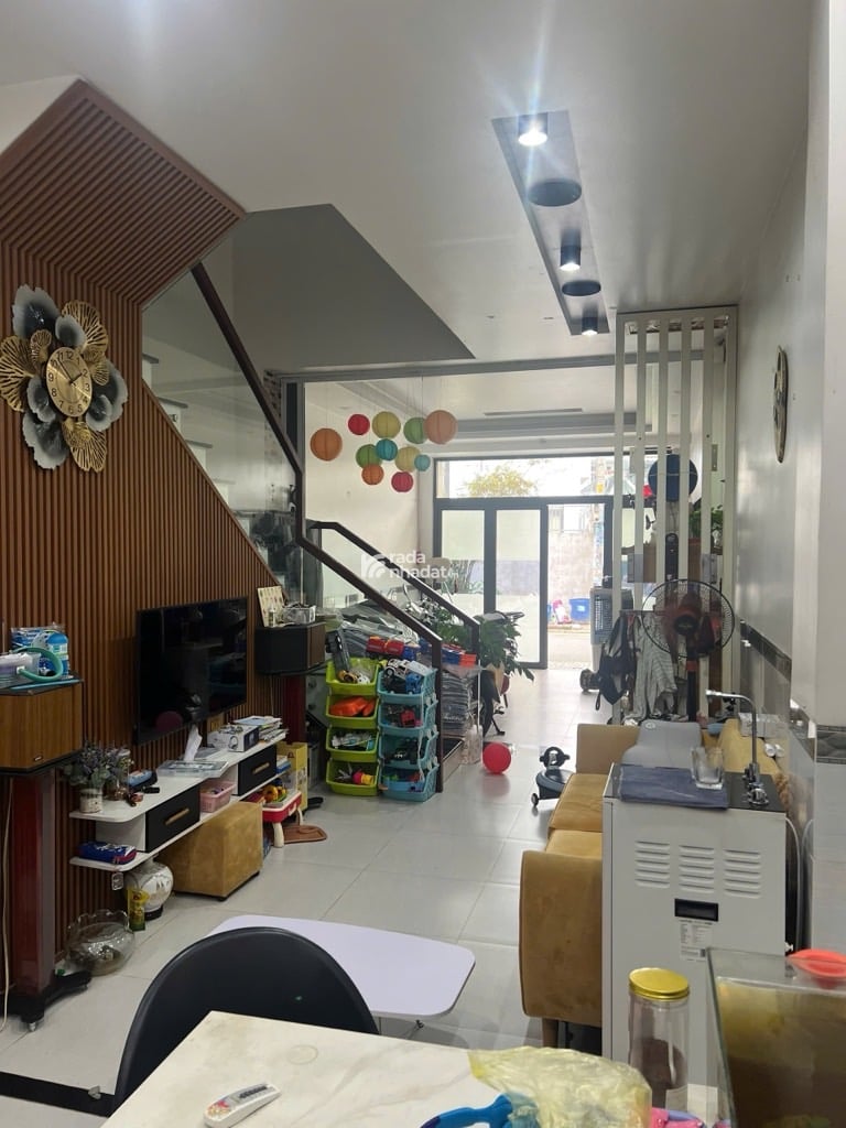 NHÀ ĐẸP Ở NGAY, HẺM NHỰA 8m THÔNG TỨ PHƯƠNG, SÁT CHỢ TAM HÀ, 4X15 CHỈ 7.5 TỶ.