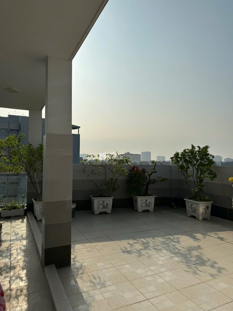 BÁN CHDV LÊ CƠ BÌNH TÂN 157M2 NGANG KHỦNG 7.7M 5 TẦNG CÓ HẦM THANG MÁY DÒNG TIỀN 60TR/TH CHỈ 24 TỶ