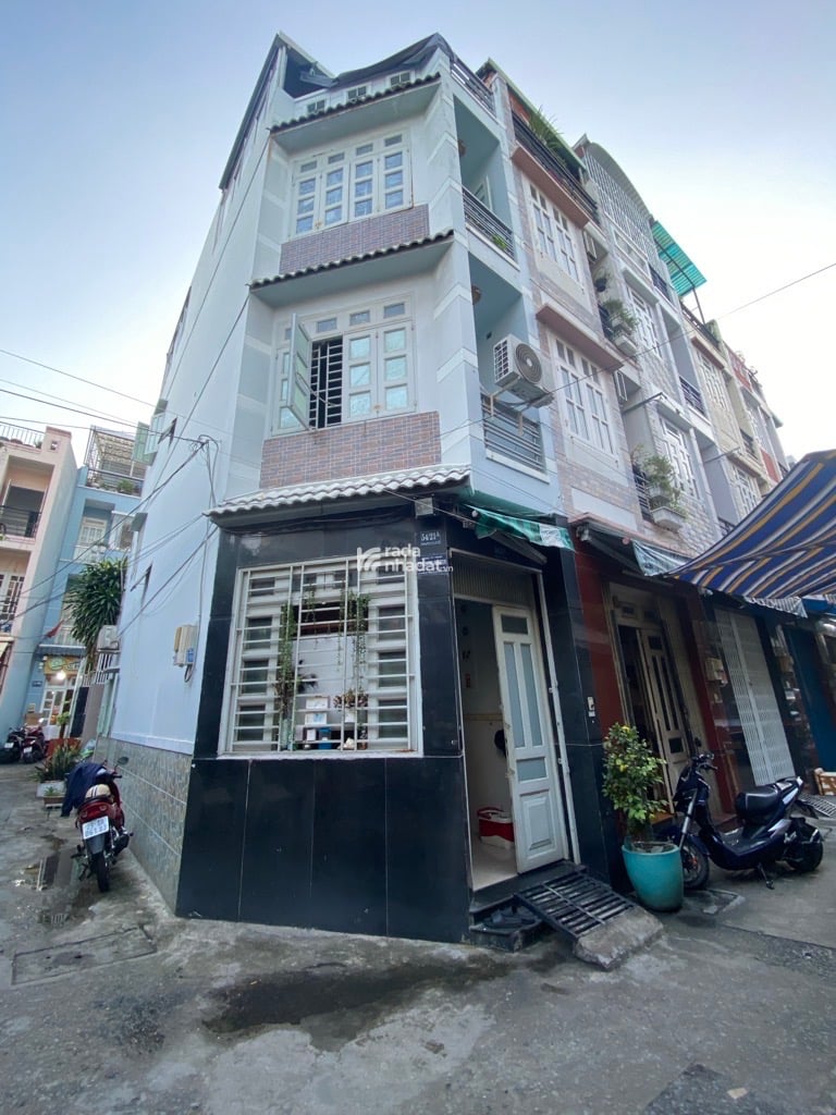 CHỦ GẤP BÁN CĂN GÓC 2 MT HXH THÔNG  - SÁT MT - 4 TẦNG BTCT - NHÀ THIẾT KẾ HIỆN ĐẠI -