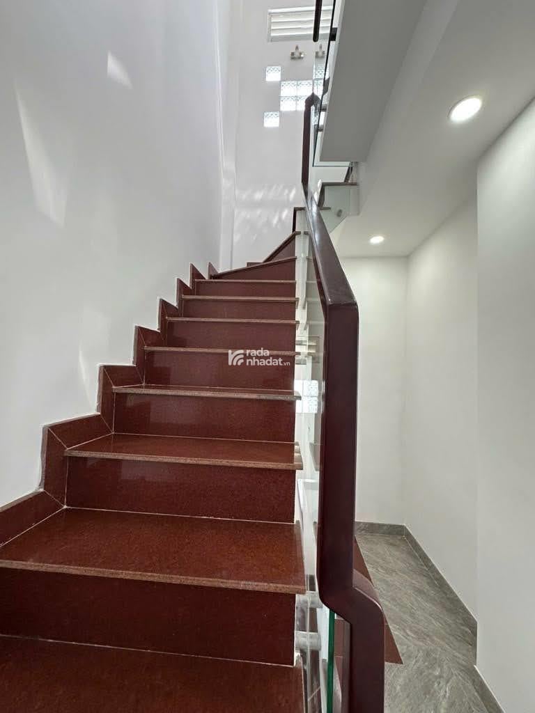 BÁN NHÀ HẺM XE HƠI LÊ QUANG ĐỊNH, GẦN PHẠM VĂN ĐỒNG, CT PLAZA, NHÀ ĐẸP Ở NGAY