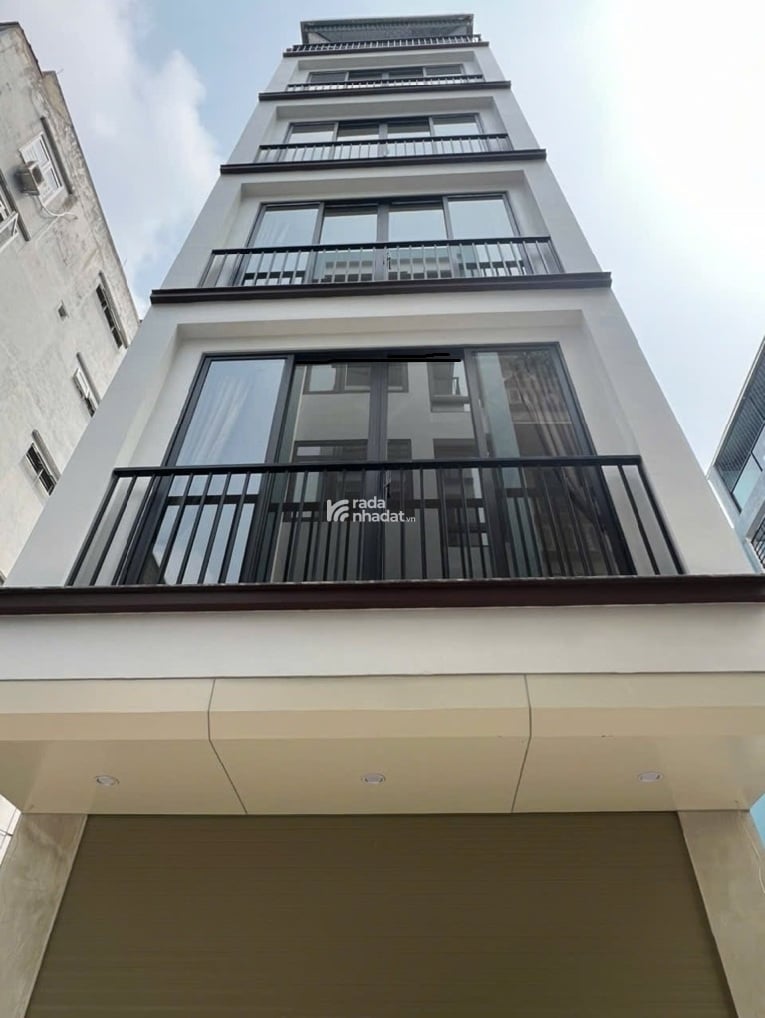 HOÀNG QUỐC VIỆT - HOÀNG HOA THÁM - 6 TẦNG - THANG MÁY - 50M2 - SỔ VUÔNG - GẦN PHỐ - 12.5 TỶ