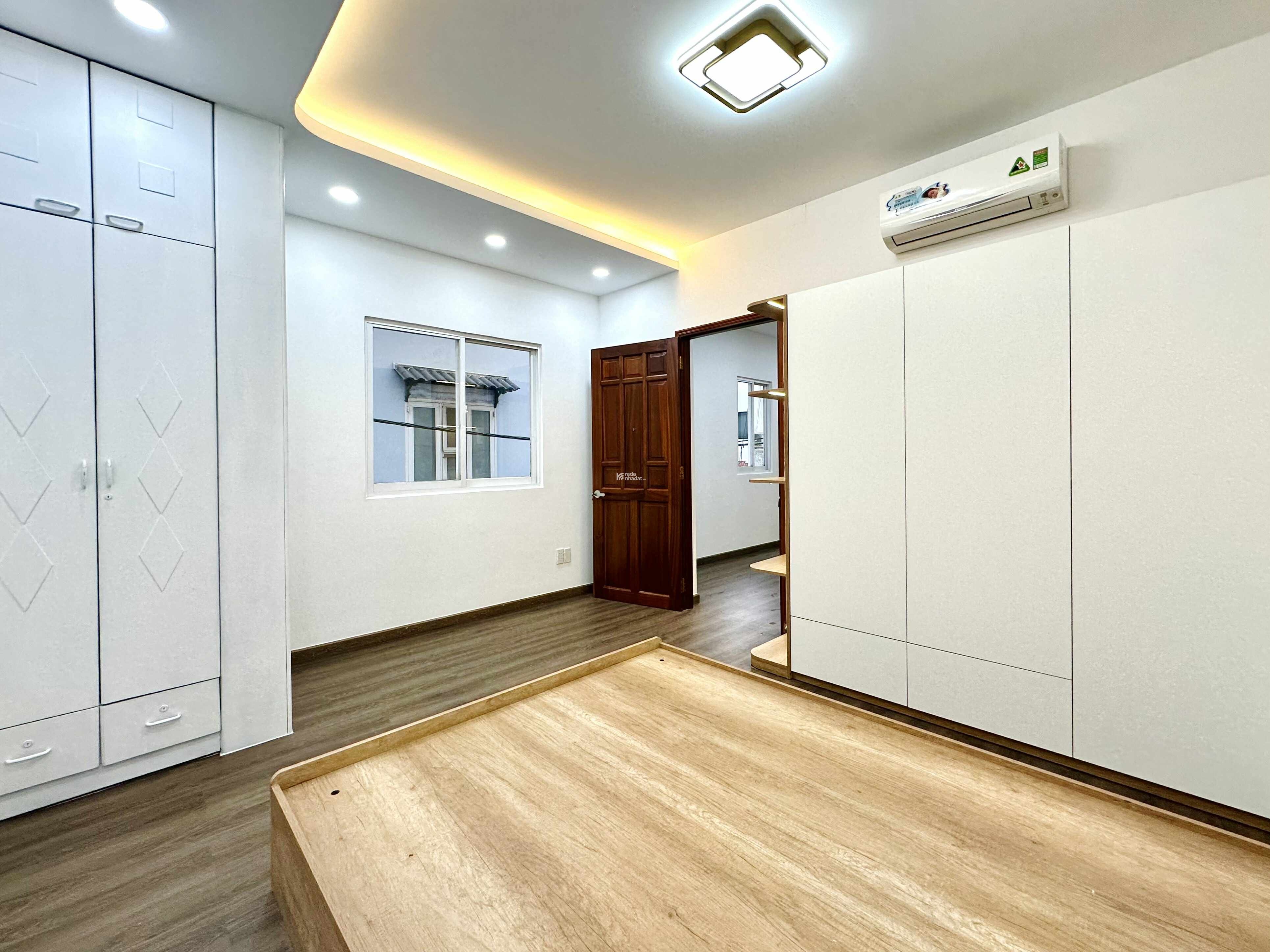 NHÀ ĐẸP NGUYỄN ĐÌNH CHÍNH PHÚ NHUẬN - HẺM Ô TÔ - TRỆT 3 LẦU 5 PN 56m2 - 12.9 TỶ