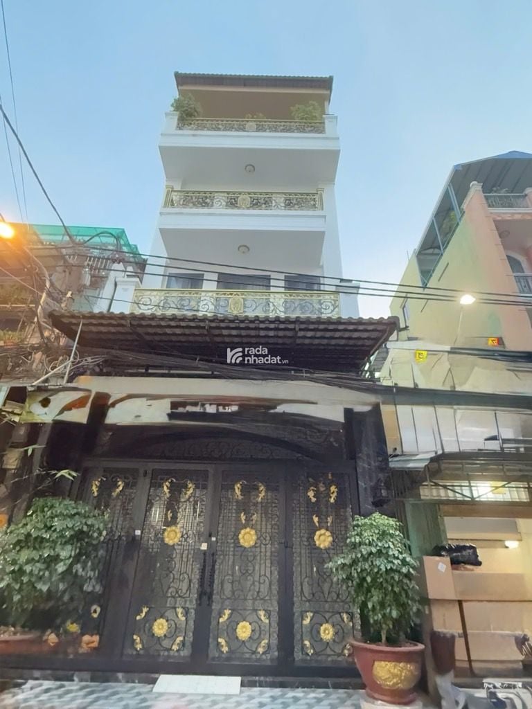 SIÊU PHẨM KẾ BÊN BÀU CÁT - TÂN BÌNH - XE HƠI NGỦ TRONG NHÀ - 5 TẦNG - 128 M2 - NHÀ MỚI CÓ THANG MÁY