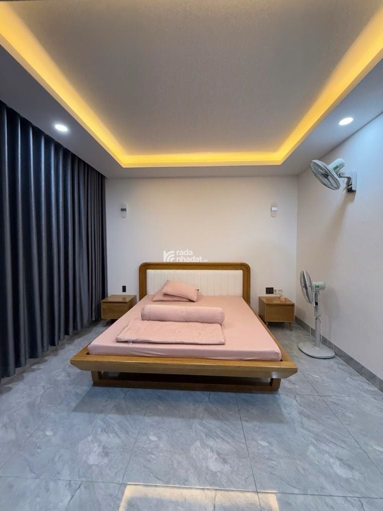 SIÊU PHẨM KẾ BÊN BÀU CÁT - TÂN BÌNH - XE HƠI NGỦ TRONG NHÀ - 5 TẦNG - 128 M2 - NHÀ MỚI CÓ THANG MÁY