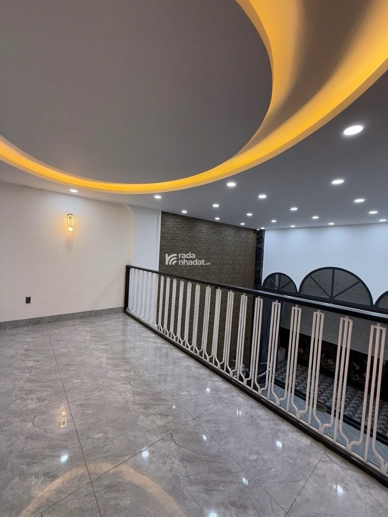 SIÊU PHẨM KẾ BÊN BÀU CÁT - TÂN BÌNH - XE HƠI NGỦ TRONG NHÀ - 5 TẦNG - 128 M2 - NHÀ MỚI CÓ THANG MÁY