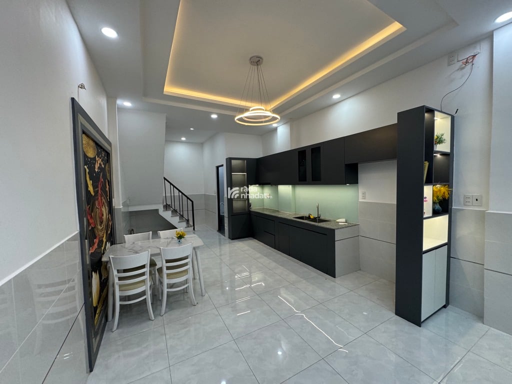 BÁN NHÀ LÊ VĂN QUỚI BÌNH TÂN 48M2 4.X TỶ HẺM XE HƠI FULL NỘI THẤT 