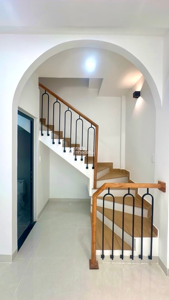 Hẻm 83 vườn lài trung tâm tân phú - Nhà 4 Tầng Đẹp Dọn Đồ Vào Ở Ngay - N3,5x10 - Nhỉnh 5,8