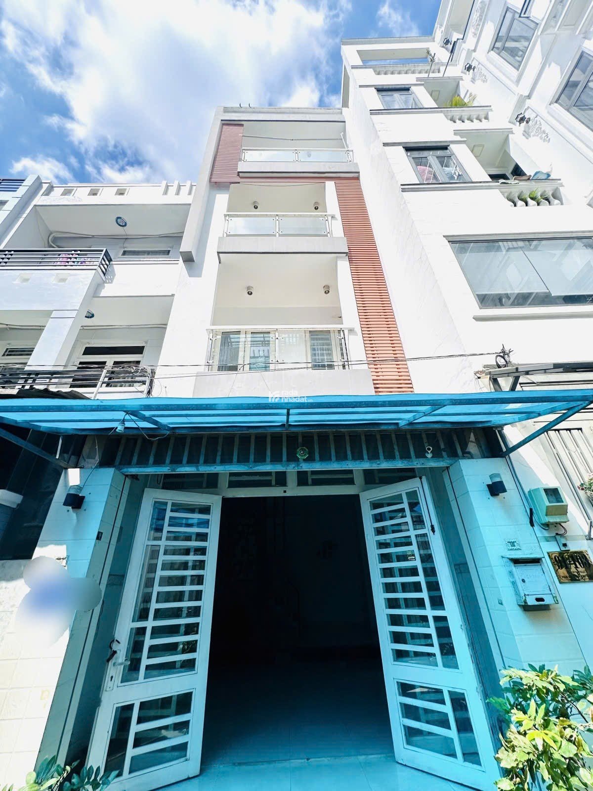 XE HƠI TRÁNH - GẦN EMART - 4 TẦNG BTCT - KHU ĐỒNG BỘ - SHR - 5.95 TỶ