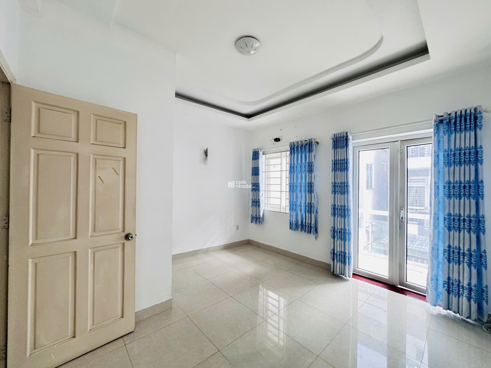 XE HƠI TRÁNH - GẦN EMART - 4 TẦNG BTCT - KHU ĐỒNG BỘ - SHR - 5.95 TỶ