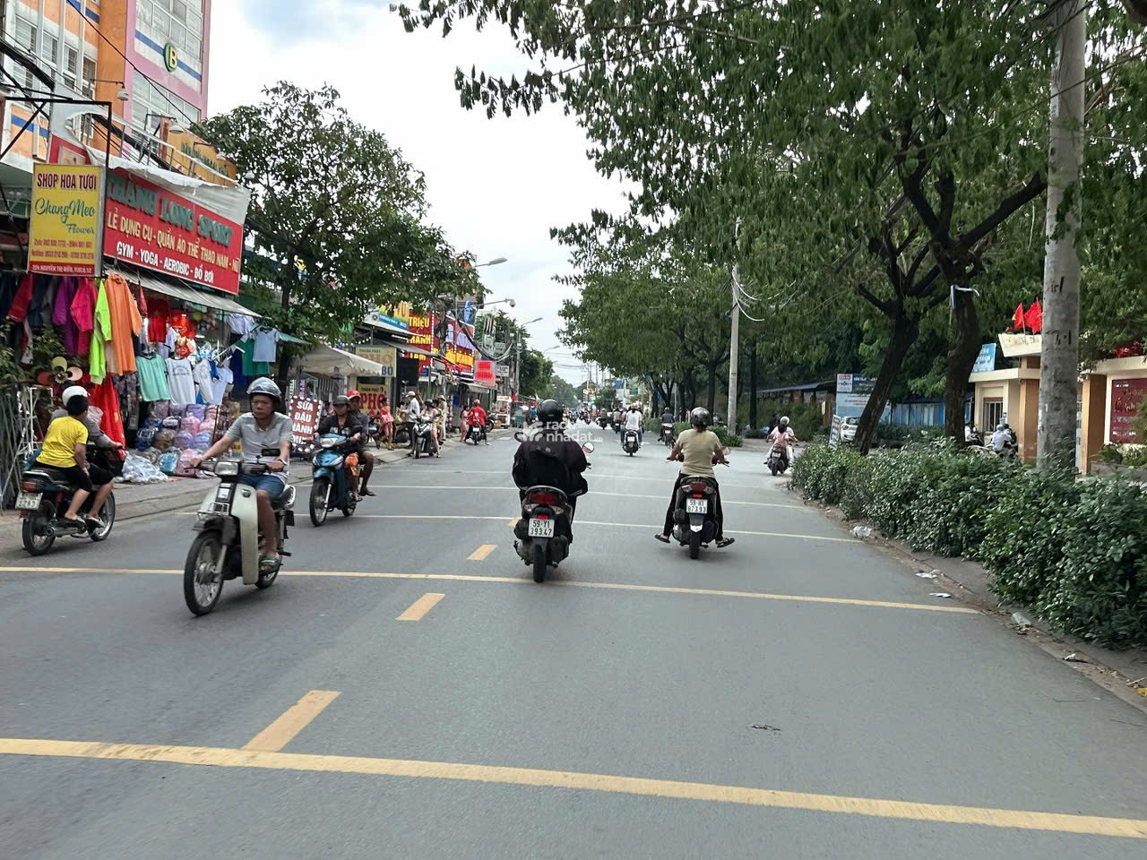 Nhà mặt tiền LÔ GÓC ngang 6.3m KD đỉnh làm SHOWROOM 169m2 gần Lê Văn Khương chỉ 12.2 tỷ.