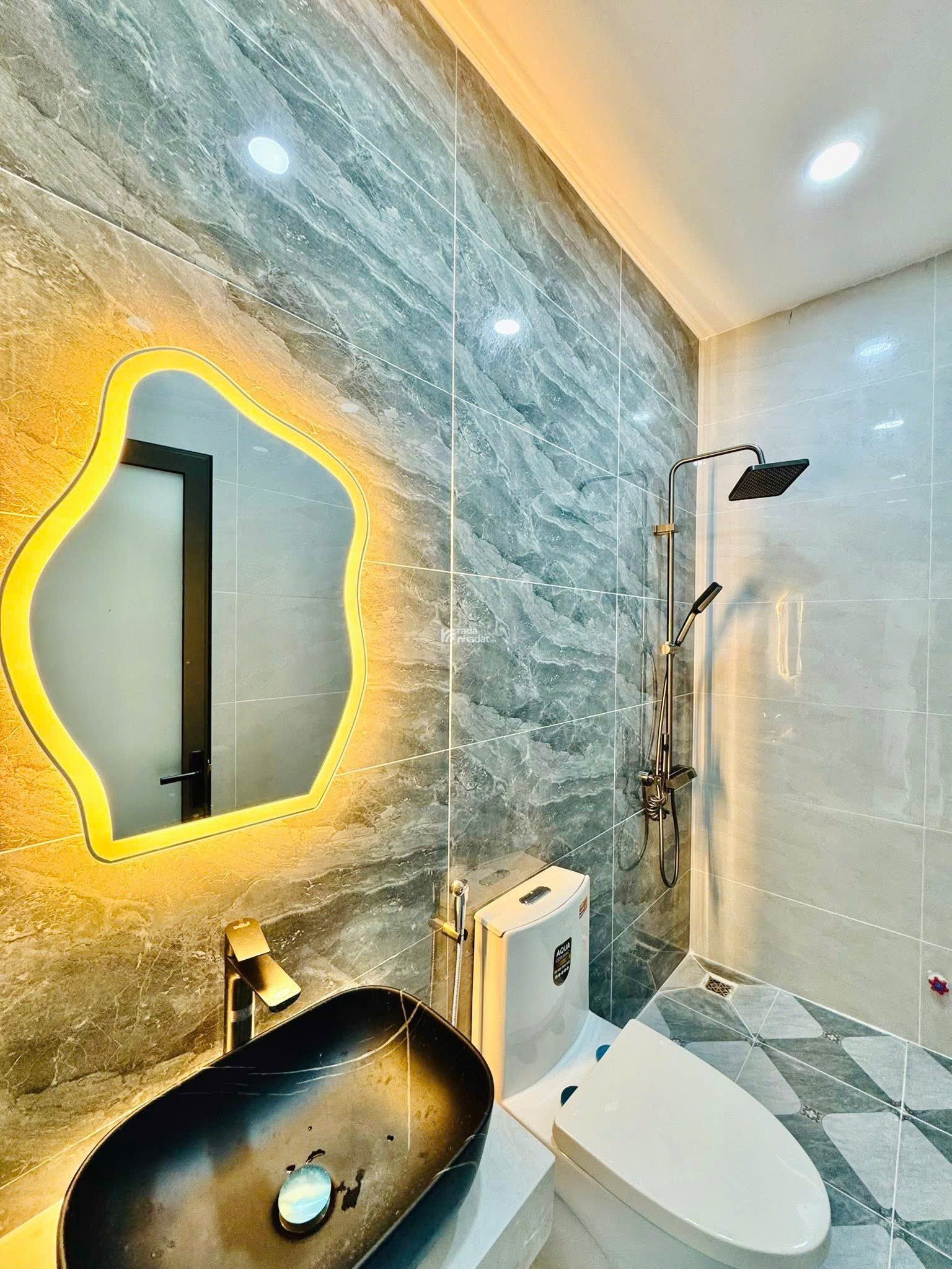 BÁN NHANH NHÀ PHAN XÍCH LONG, PHÚ NHUẬN, 58,2M2,  5 tỷ 550tr/ shr chính chủ