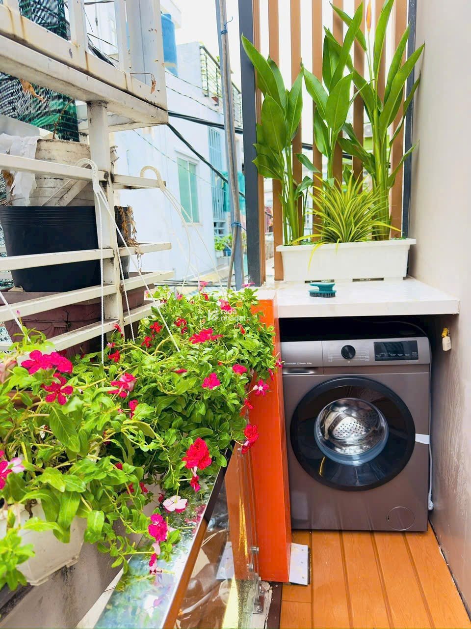 NHÀ CĂN GÓC  LẠC LONG QUÂN, P.10, Q.TÂN BÌNH CHỈ 2.68 TỶ