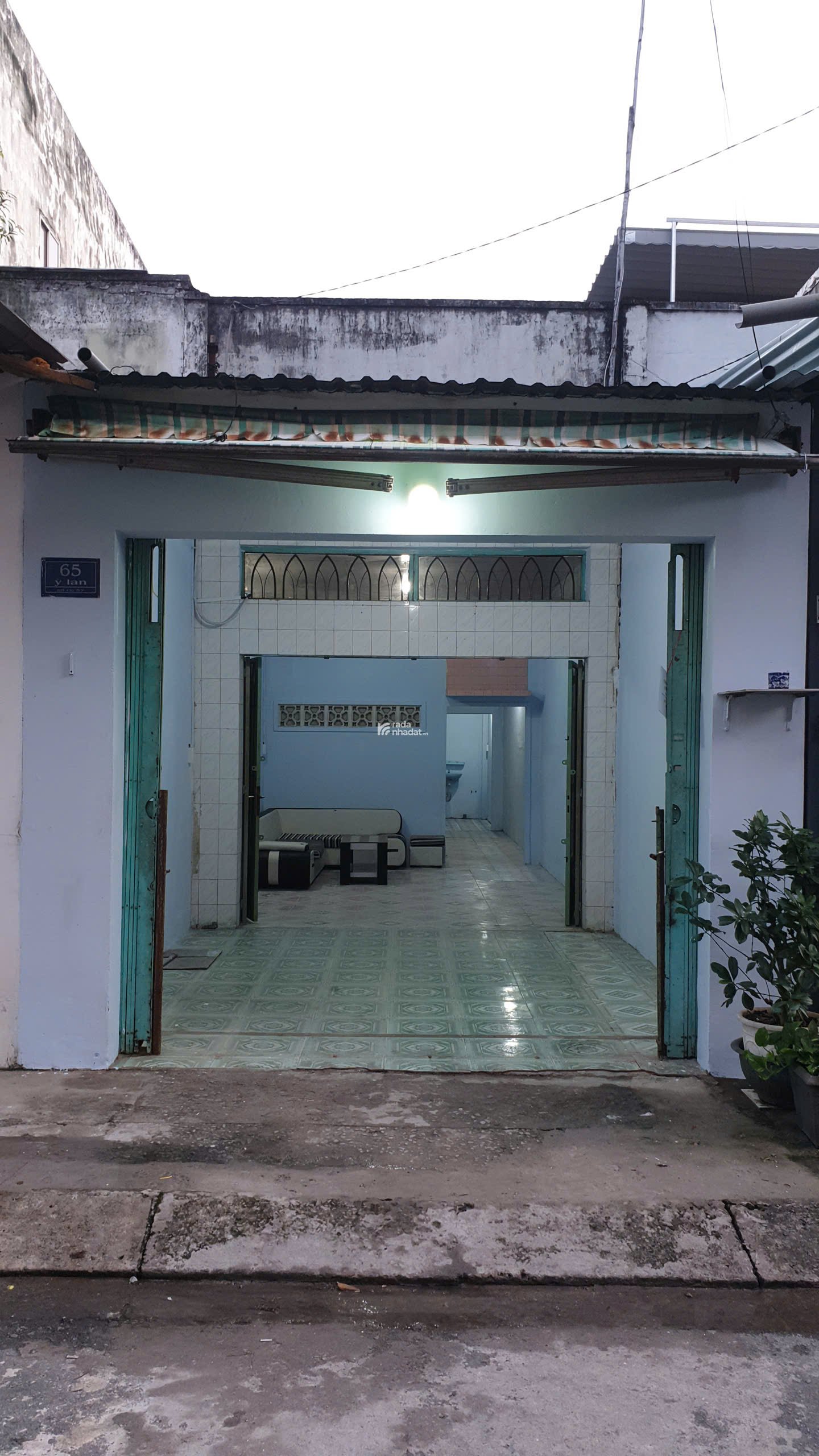 Cho Thuê Nhà Trống, 9.5 triệu/ tháng. Diện tích 3.5 x 17m2