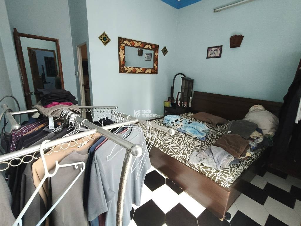 SÁT MT PHAN XÍCH LONG, PHÚ NHUẬN, 67M2 SẴN 3 TẦNG ĐÚC BTCT. GIẢM 350TR CHỈ 9.4T 