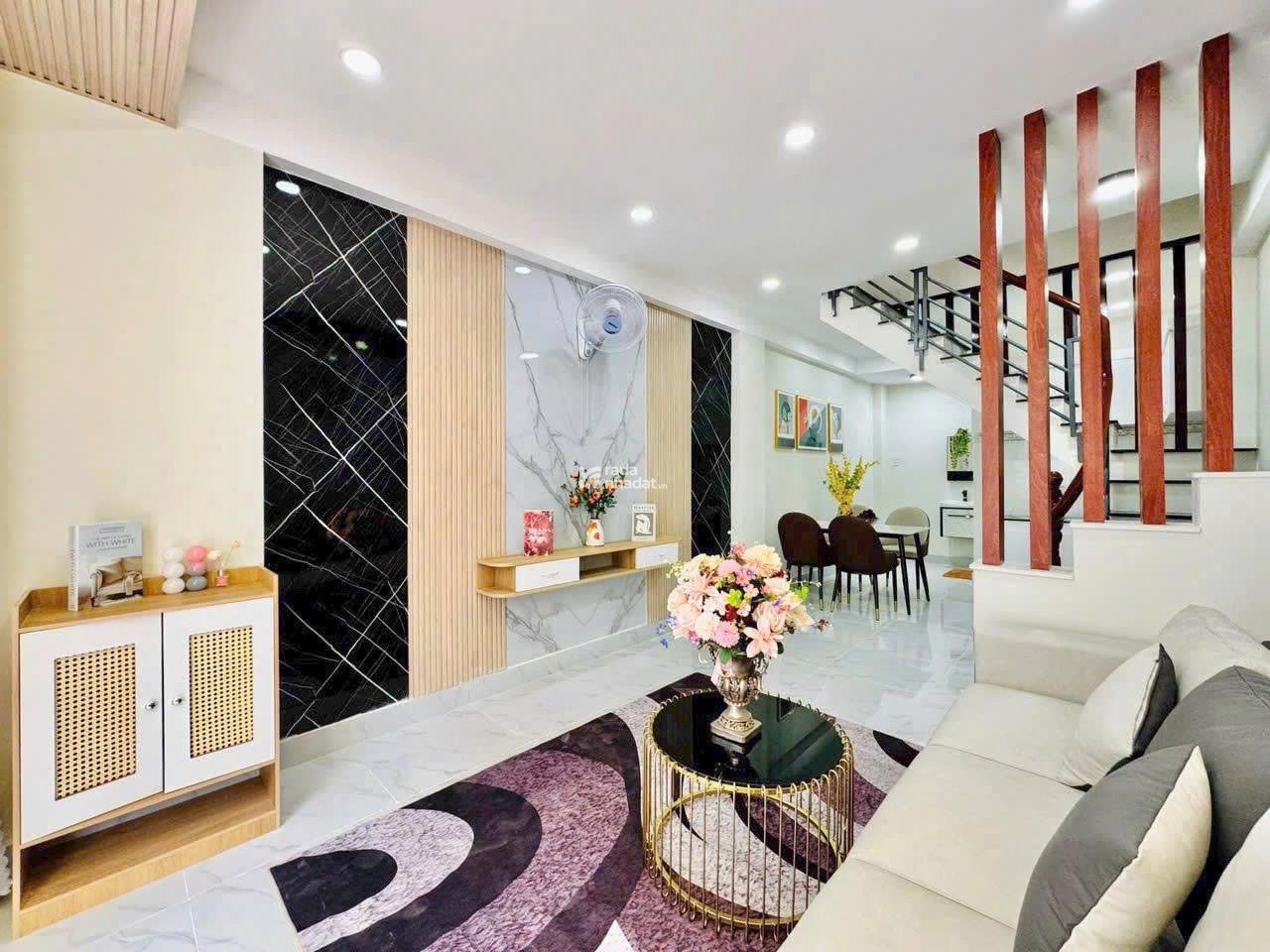  Bán nhà đẹp ở Nguyễn Suý, P Tân Quý, Q Tân Phú. Giá 1tỷ850tr, 44m2, SHR 