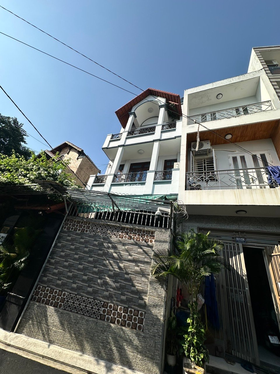 26.5 TỶ. CHƯA TỚI 100TR/M2 . BIỆT THỰ CAO CẤP 4 TẦNG NGUYỄN VĂN SĂNG . TÂN PHÚ 