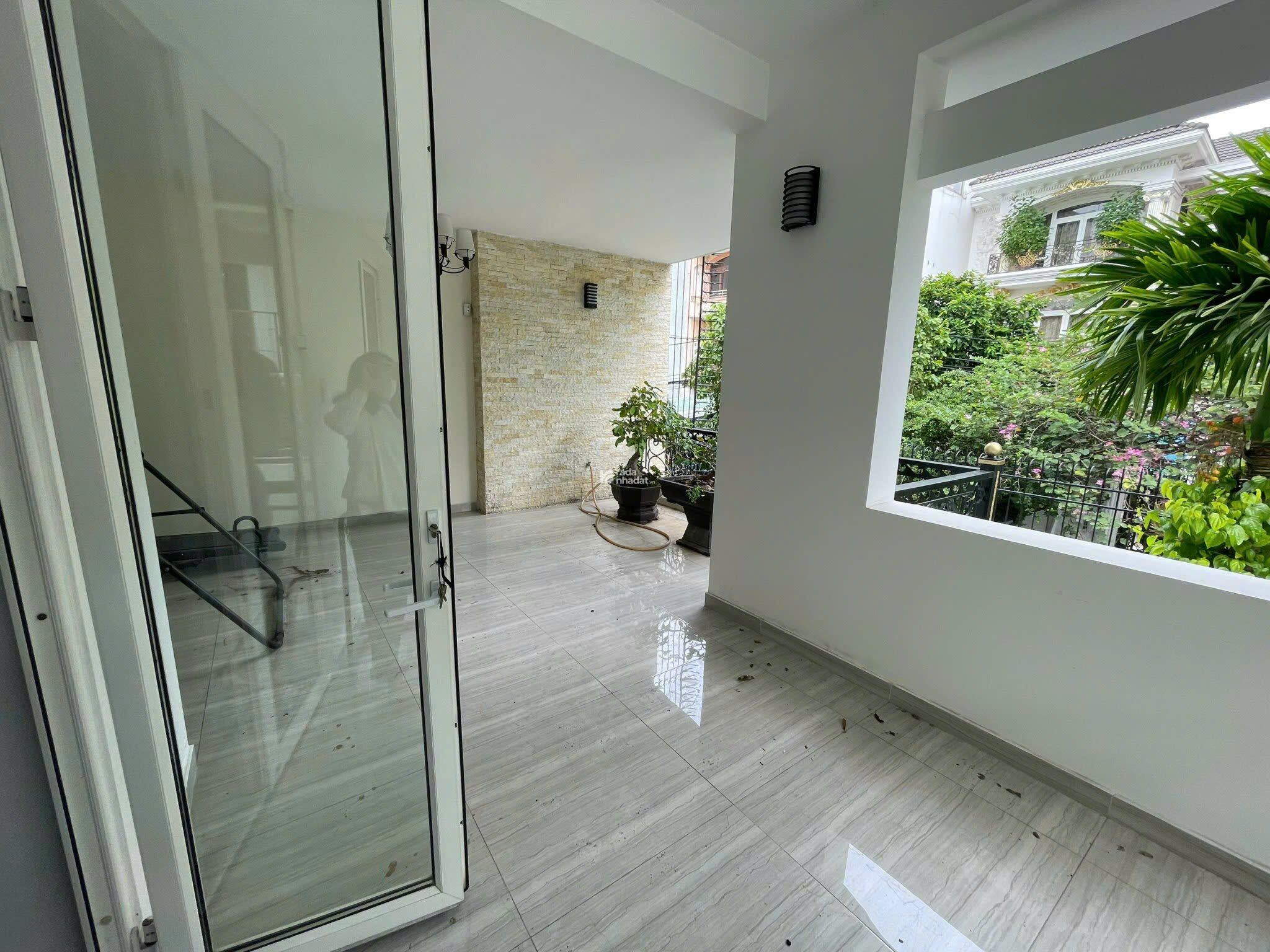 NHÀ HẺM NGUYỄN TRÃI,QUẬN 1, DT: 5x9.5M, KC: 1 HẦM TRỆT 6 LẦU, HĐT 42 TRIỆU, GIÁ 16.5 TỶ