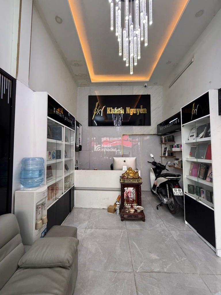 MTKD VIP LÊ VĂN SỸ, TÂN BÌNH, 30M2 CŨ TIỆN XÂY. GIẢM 350TR CHỈ CÒN 9.99T TL 
