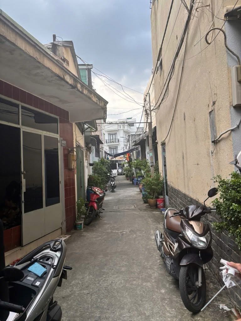 SIU PHẨM NHÀ NGỘP Q3 giá chỉ có 3TỶ790 đã sở hữu, ngay trung tâm SG, LH ngay