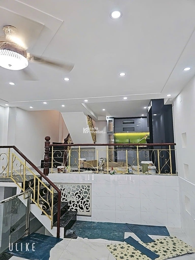  GIÁP TÊN LỬA - NGAY CHIẾN LƯỢC - VỊ TRÍ ĐẸP - HẺM 7M XE HƠI THOẢI MÁI - NHÀ ĐÚC 4 TẦNG KIÊN CỐ 