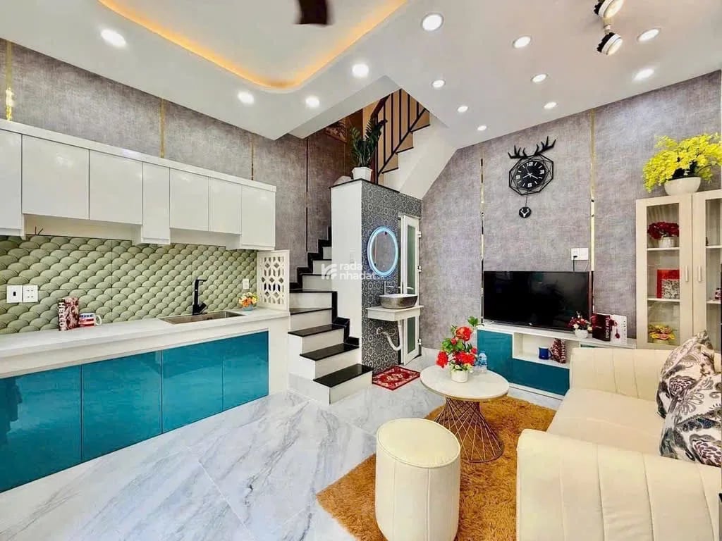 Bán GẤP NHÀ ĐẸP HẼM XE HƠI.  Phạm Văn Chiêu. P8 Gò Vấp. Chỉ 3.89 tỷ Thương Lượng.