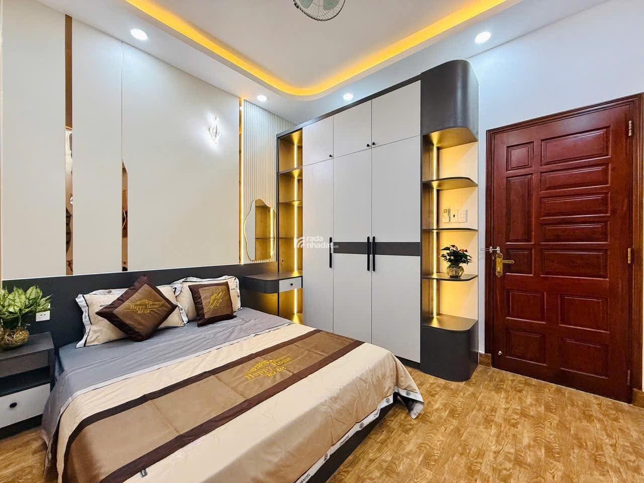 CĂN GÓC 2MT 64m2 XÂY MỚI 100% - 5 PN FULL NỘI THẤT GẦN EMART - 8.18 TỶ