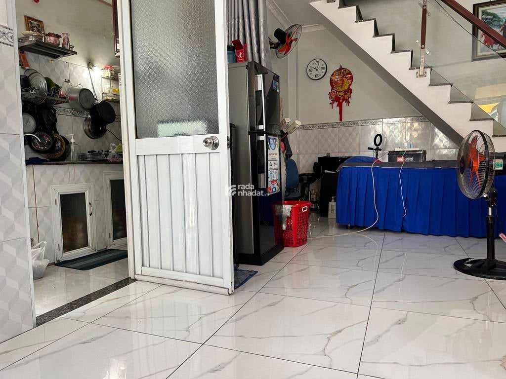 LÔ GÓC 2 MẶT HẺM XE HƠI - SÁT CHỢ PHẠM ĐĂNG GIẢNG - BÌNH TÂN - DT: 39M. CHỈ 3.35 TỶ TL