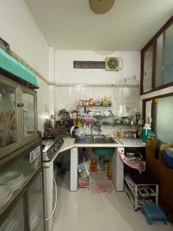 LÔ GỐC- CƯ XÁ TRẦN QUANG DIỆU P. 14, QUẬN 3 DT: 8.2*12M (100M2) 14 TỶ