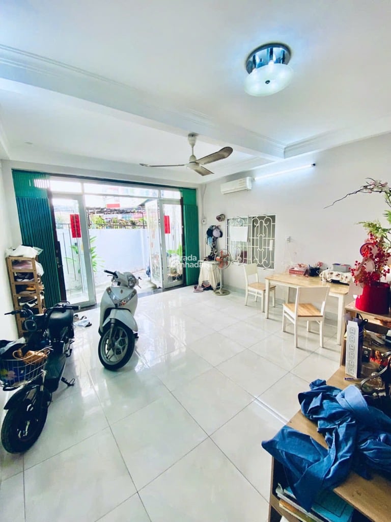 GẦN MẶT TIỀN HUỲNH VĂN BÁNH, PHÚ NHUẬN, 50M2 NGANG HIẾM CÓ. GIẢM 500TR CHỈ CÒN 9.7T TL 