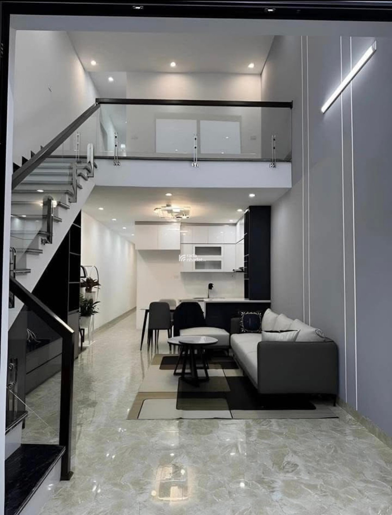 CĂN NHÀ MỚI XÂY MT ĐS-1 P4 TRUNG TÂM TP TÂN AN LONG AN GIÁ 2 TỶ2 70m2 SHR