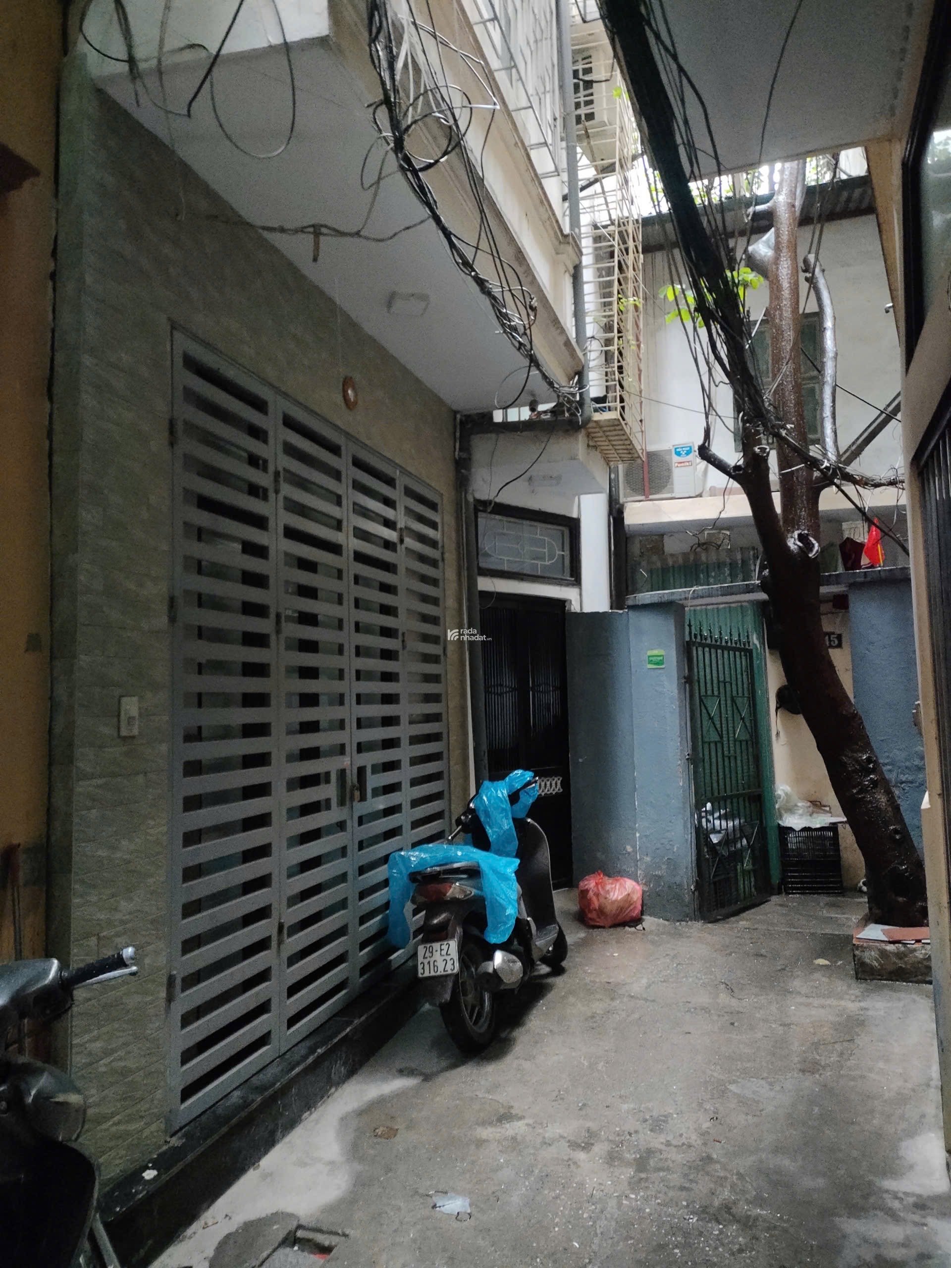 Bán nhà đất xây kiên cố 4 tầng