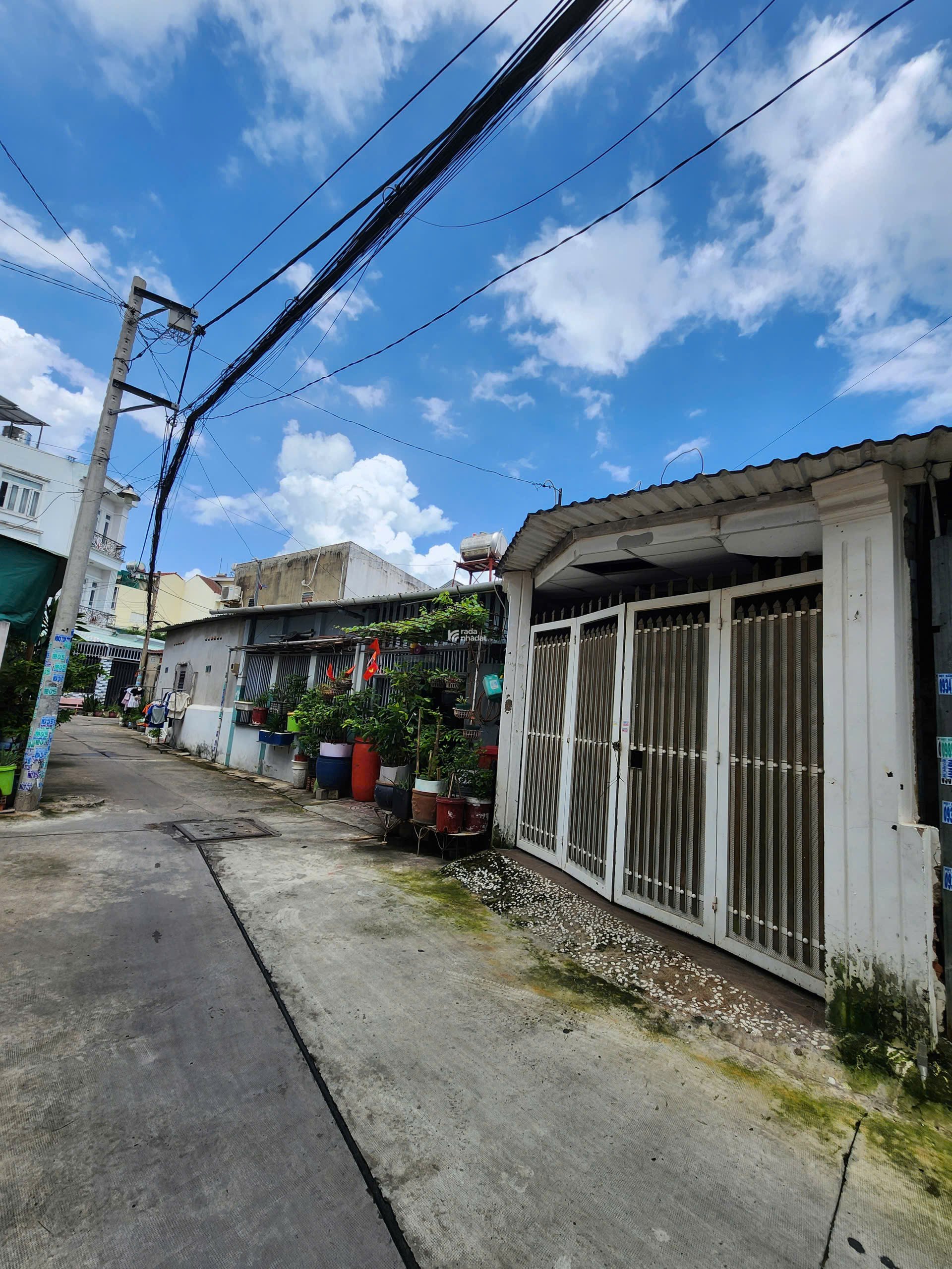 GIẢM CHÀO BÁN GẤP NHÀ C4 2 MT HXH THÔNG NHỈNH 4 TỶ SÁT TRỤC PHẠM VĂN ĐỒNG- LINH TÂY THỦ ĐỨC