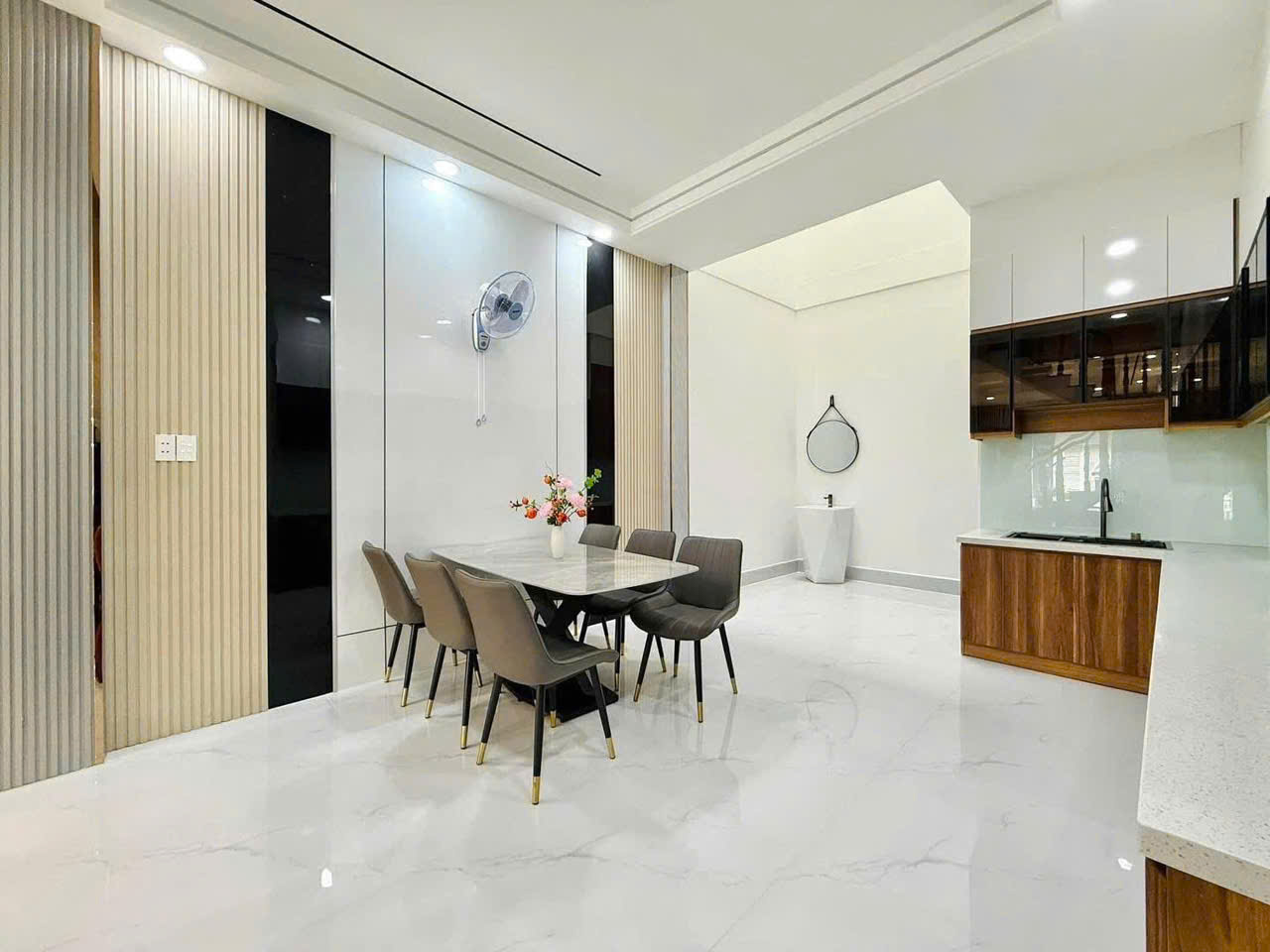 CĂN DUY NHẤT CÓ GIÁ 3 TỶ 280TR TẠI NGUYỄN VĂN LƯỢNG, GÒ VẤP/ DT 50,8M2/ SHR CHÍNH CHỦ/ HẺM XE HƠI